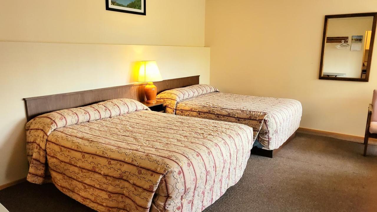 Queen Charlotte Sea Raven Motel מראה חיצוני תמונה