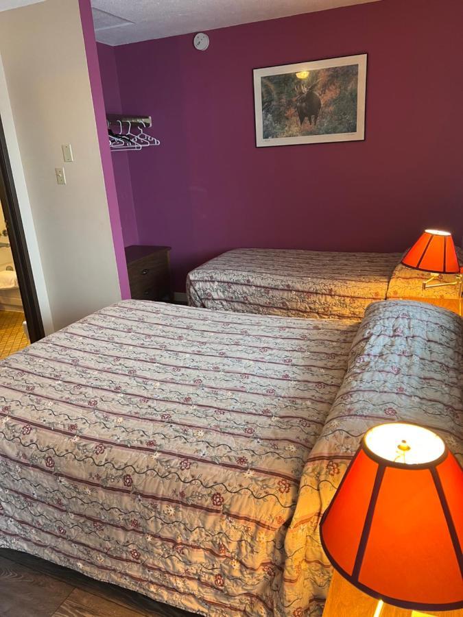 Queen Charlotte Sea Raven Motel מראה חיצוני תמונה