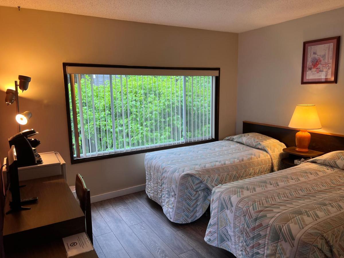 Queen Charlotte Sea Raven Motel מראה חיצוני תמונה