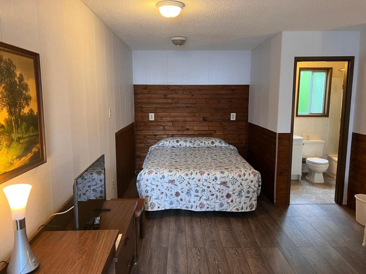 Queen Charlotte Sea Raven Motel מראה חיצוני תמונה